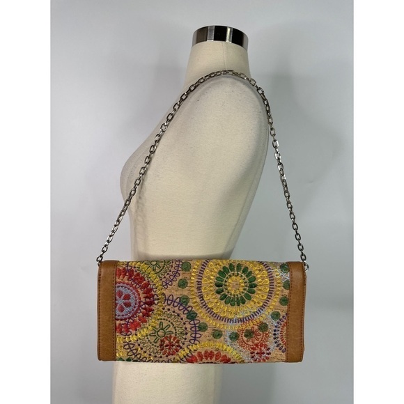 Sondra Robert’s Squared Corcked Clutch Purse - Picture 2 of 8